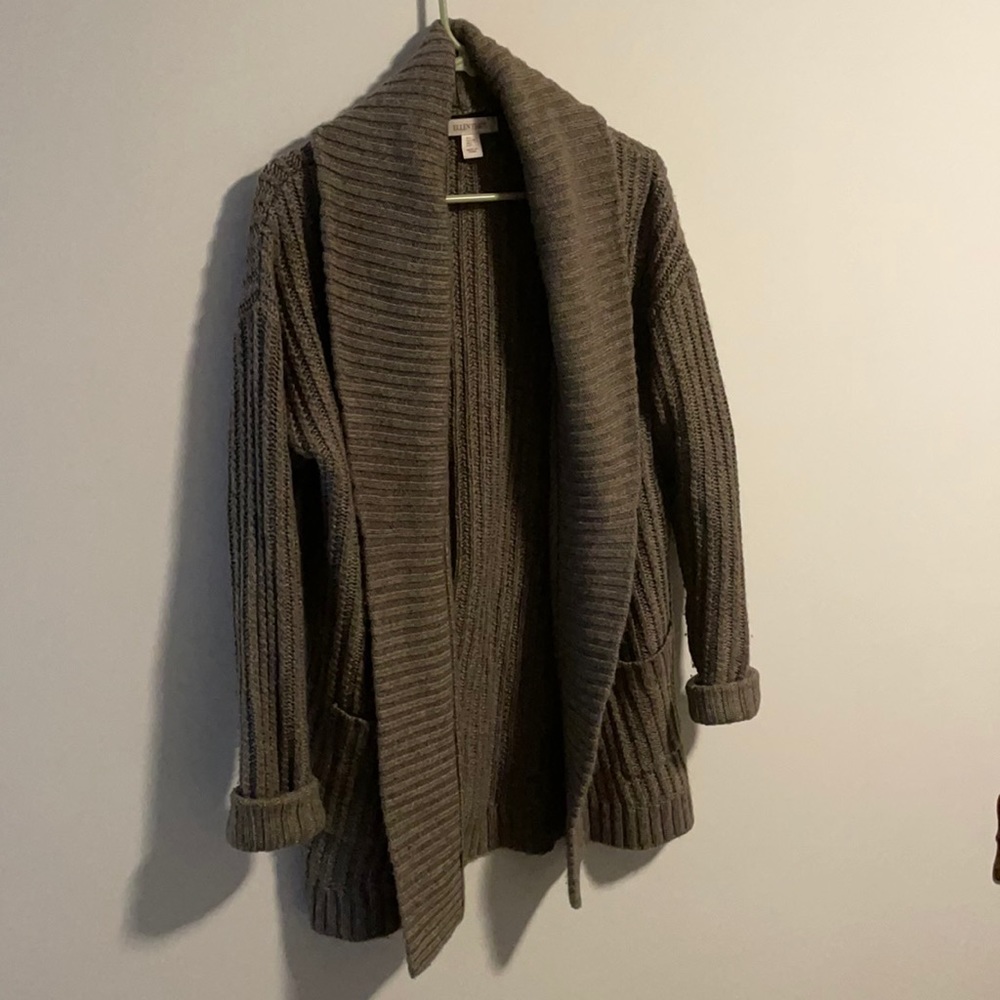 Cozy Ellen Tracy knit cardigan with pockets